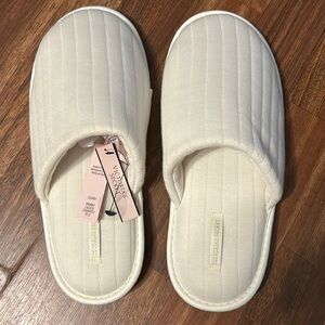 Victorias Secret Comfort Slippers